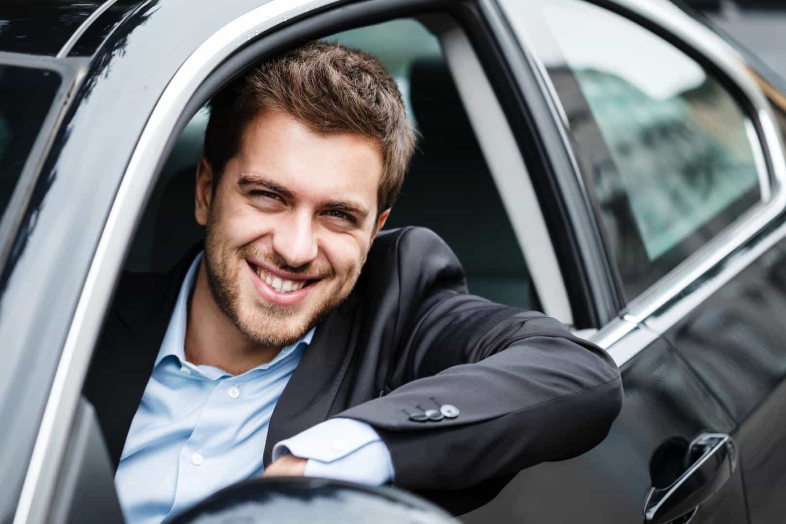 trouvez toutes les informations sur les adresses des organismes d'assurance auto à bordeaux. comparez les offres, découvrez les agences locales et obtenez des conseils pour choisir la meilleure assurance pour votre véhicule.