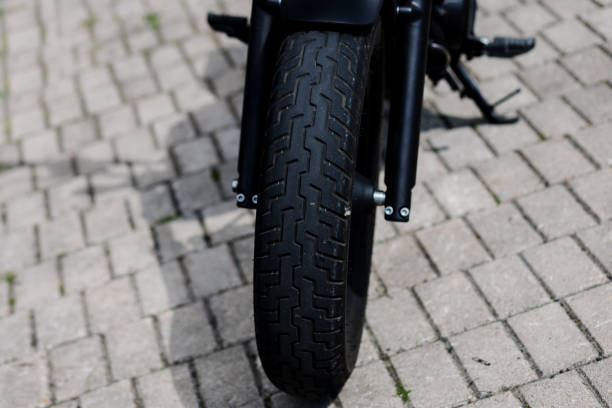 découvrez nos solutions d'assurances adaptées aux scooters électriques. protégez votre véhicule tout en bénéficiant d'une couverture complète et de tarifs compétitifs. ne laissez pas l'imprévu ruiner votre expérience de conduite !