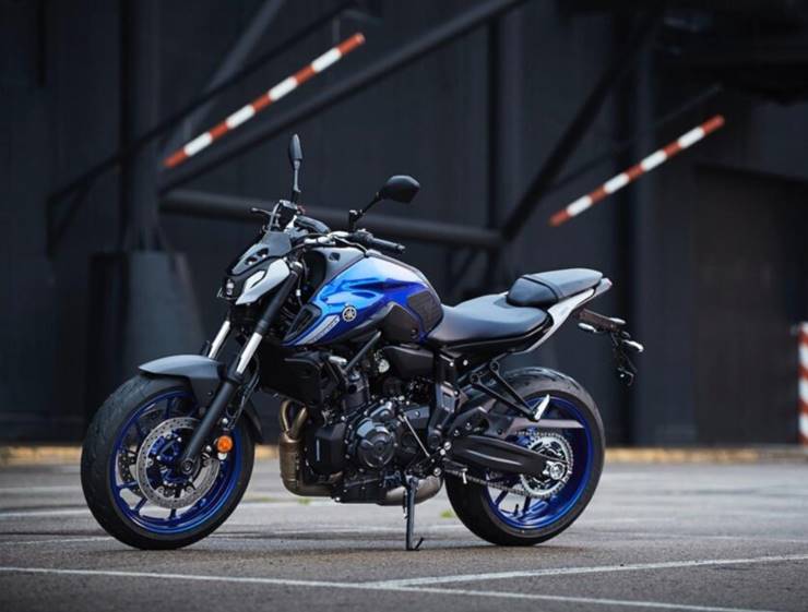 découvrez notre guide complet sur la mt-07 2022, le modèle emblématique de yamaha. explorez ses caractéristiques techniques, ses performances et les conseils d'entretien pour profiter pleinement de cette moto exceptionnelle.