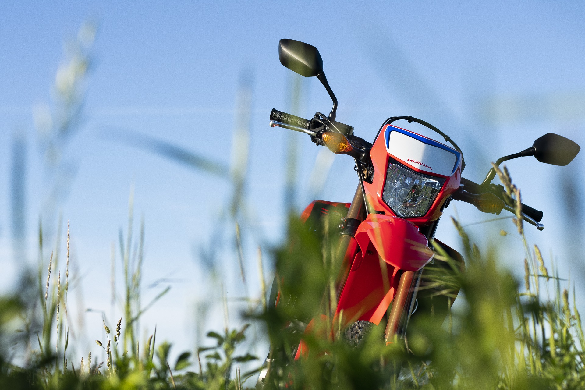 découvrez nos offres d'assurance moto à mayotte, adaptées à vos besoins et à votre budget. protégez votre deux-roues avec des garanties complètes et un service client à votre écoute.