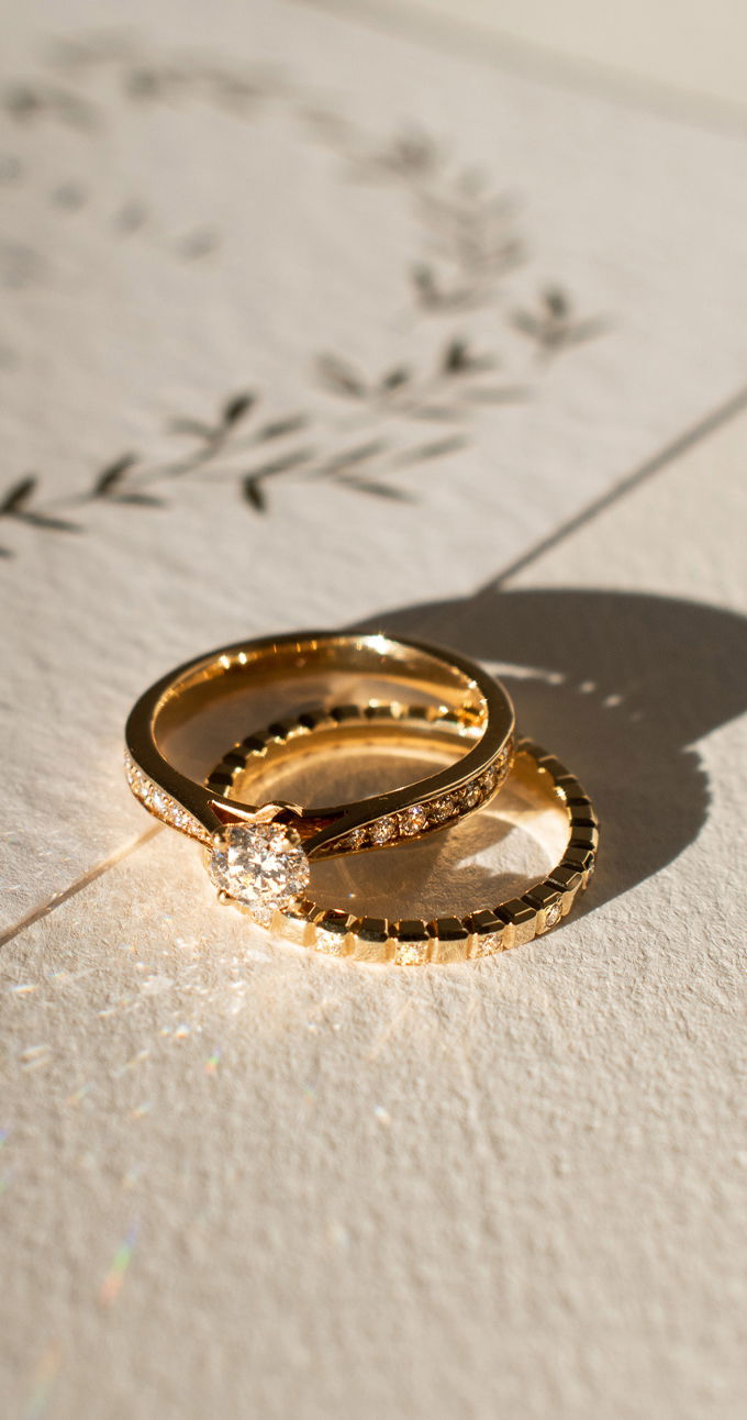 découvrez notre bijouterie éthique, où chaque pièce est conçue avec passion et respect pour l'environnement. optez pour des créations uniques qui allient élégance et responsabilité. faites le choix d'une joaillerie durable et engagée.