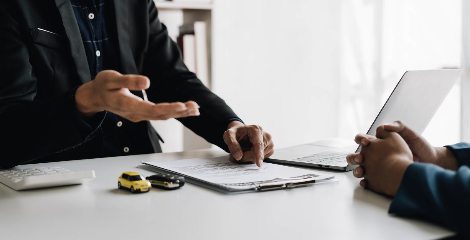 découvrez comment choisir l'assurance auto idéale pour votre véhicule. comparez les offres, évaluez les garanties et obtenez des conseils pour faire le meilleur choix en fonction de vos besoins.