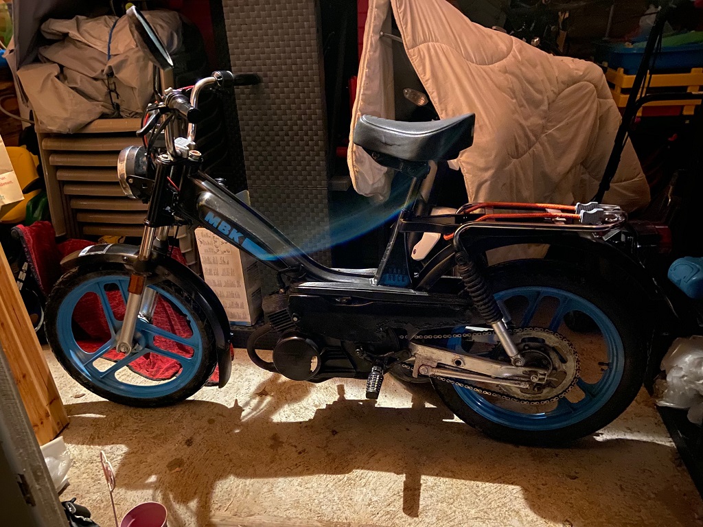 obtenez votre devis personnalisé pour une assurance mobylette en quelques clics. protégez votre deux-roues avec une couverture adaptée à vos besoins et roulez en toute sérénité.