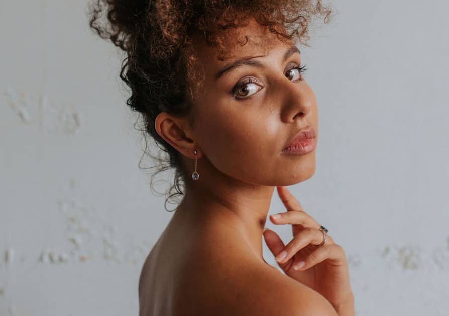 découvrez notre collection de joaillerie éthique, alliant luxe et respect de l'environnement. chaque pièce est conçue avec des matériaux durables et des pratiques responsables, pour un bijou qui a du sens. engagez-vous pour la beauté sans compromis.