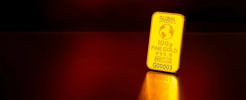 découvrez l'univers prestigieux de l'or à paris, de ses boutiques raffinées aux investissements judicieux. explorez l'héritage et l'artisanat d'exception qui font de la capitale française un véritable centre doré.