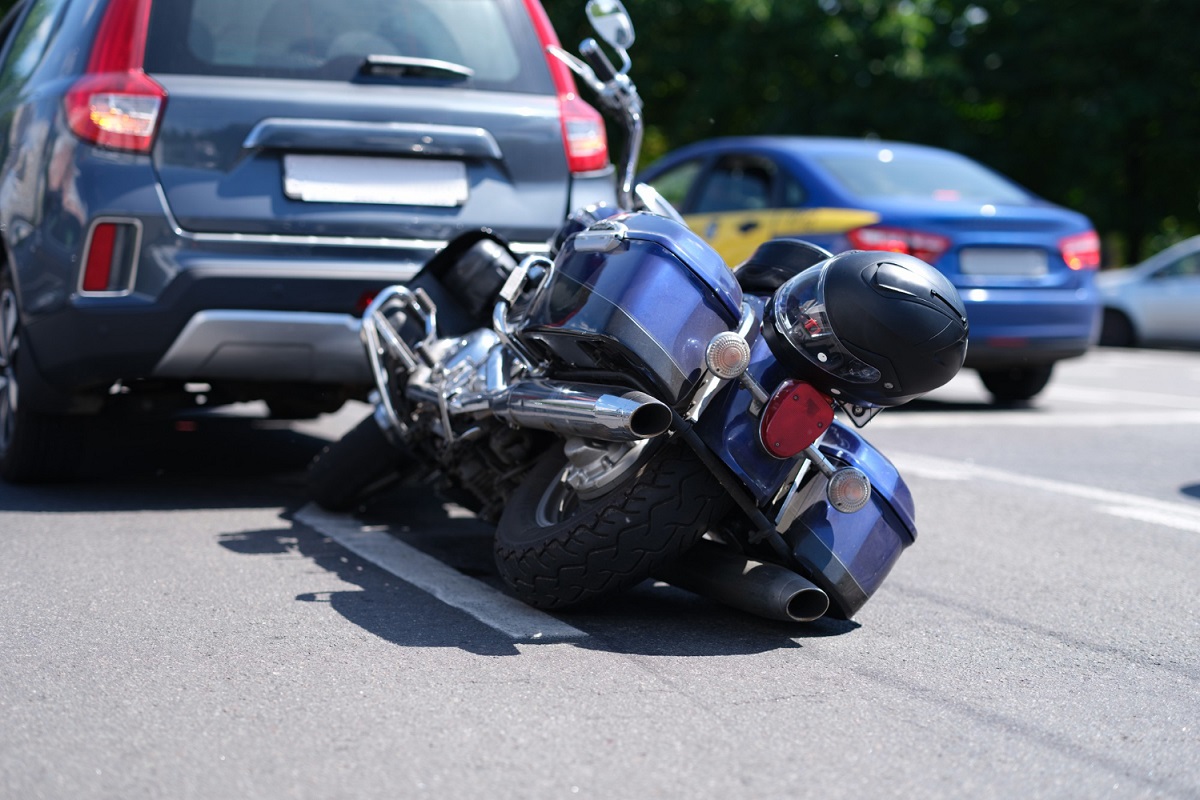 découvrez nos conseils et informations sur les sinistres moto, y compris les étapes à suivre en cas d'accident, vos droits en tant que motard, et comment gérer les conséquences pour assurer votre sécurité et celle des autres sur la route.