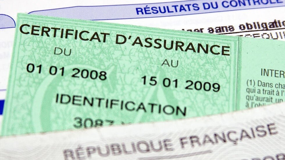 découvrez notre guide complet sur l'assurance auto : comparez les offres, trouvez la couverture adaptée à vos besoins et assurez-vous de bénéficier des meilleures protections pour votre véhicule.