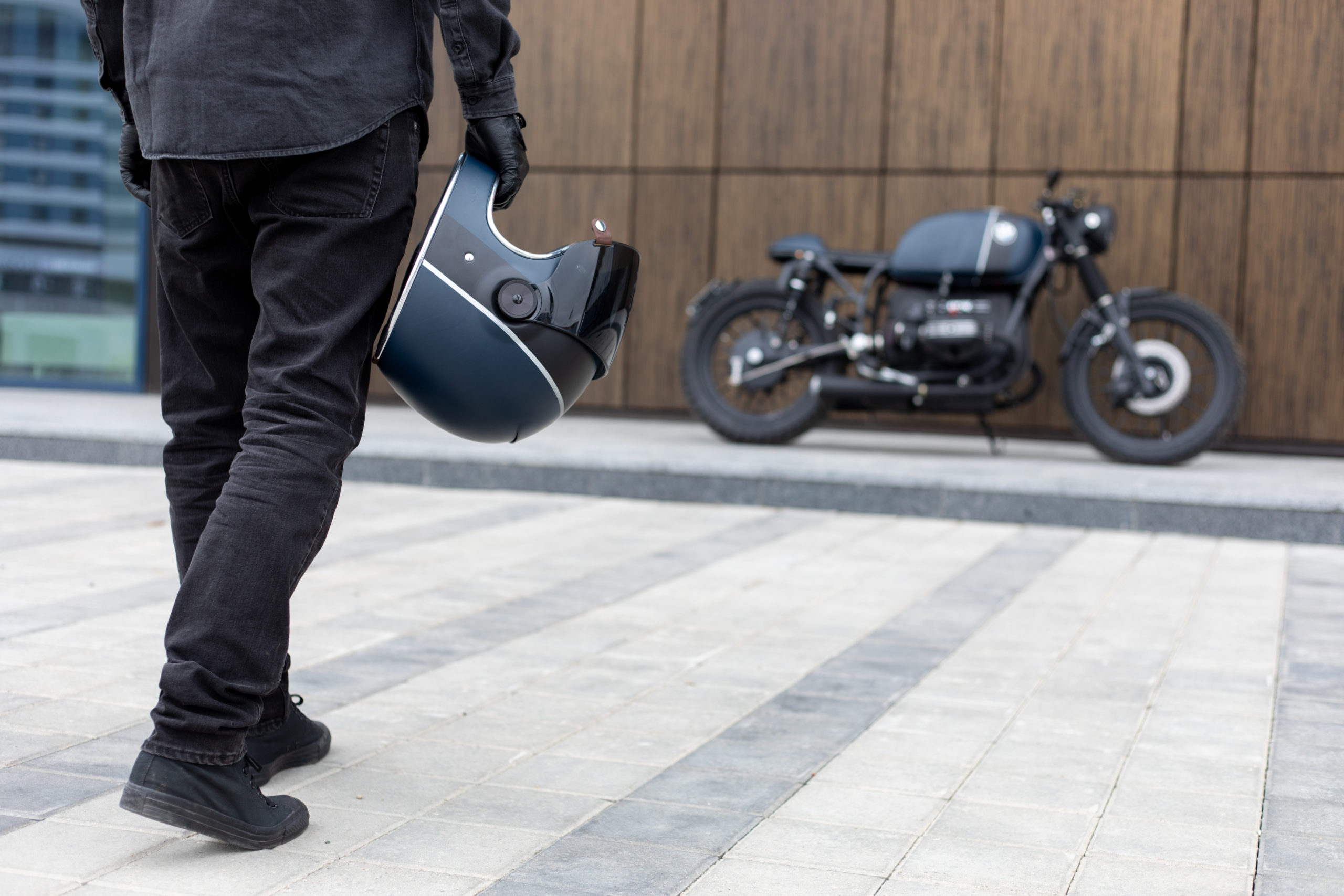 découvrez notre assurance moto conçue pour protéger vos trajets tout en vous offrant tranquillité d'esprit. profitez de garanties sur mesure, d'une assistance 24/7 et de tarifs compétitifs adaptés à vos besoins.