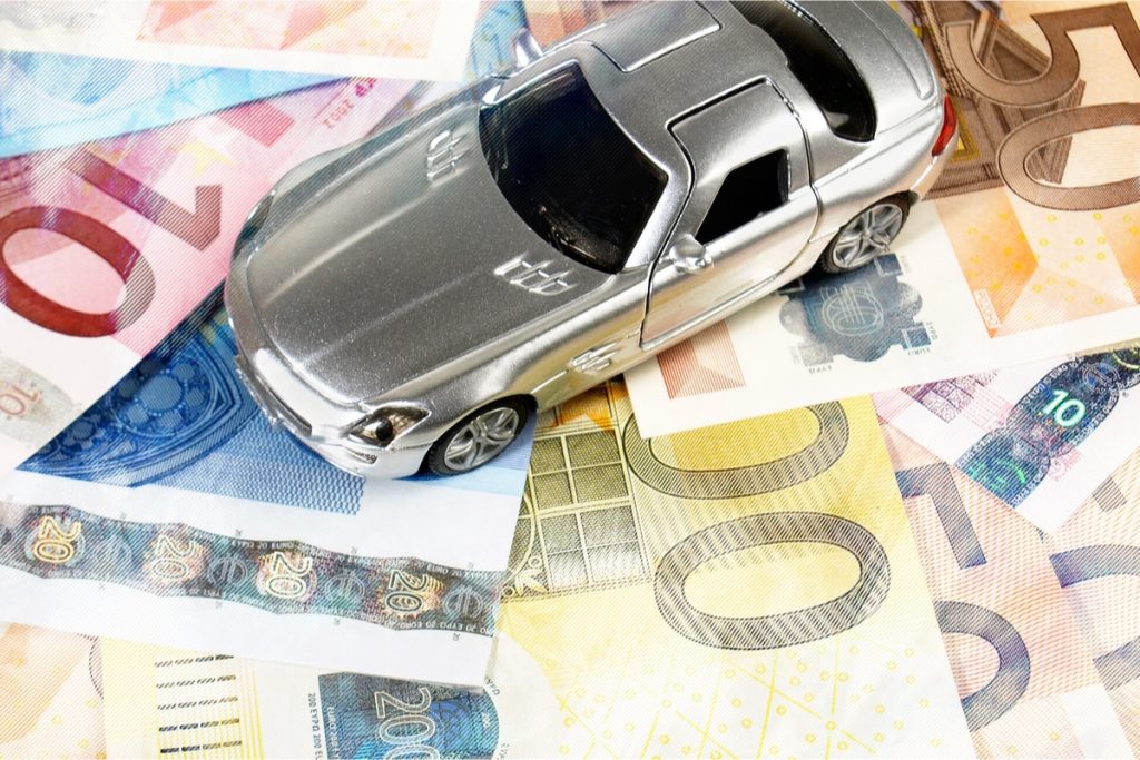 découvrez notre guide complet de comparaison des assurances auto. comparez les offres, trouvez la couverture adaptée à vos besoins et économisez sur votre prime d'assurance. prenez une décision éclairée pour protéger votre véhicule et votre budget.