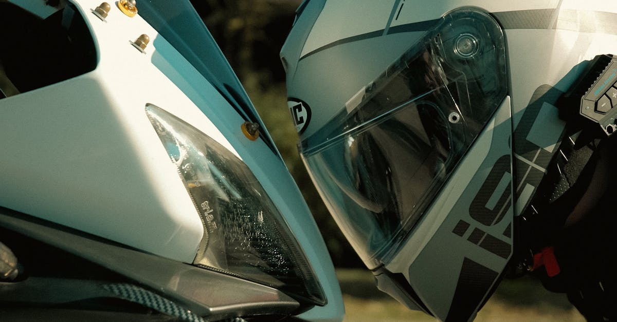 découvrez notre guide sur l'assurance motorcycle, pour protéger votre deux-roues en toute sérénité. comparez les meilleures offres et trouvez la couverture idéale pour votre moto, que vous soyez pilote occasionnel ou passionné.