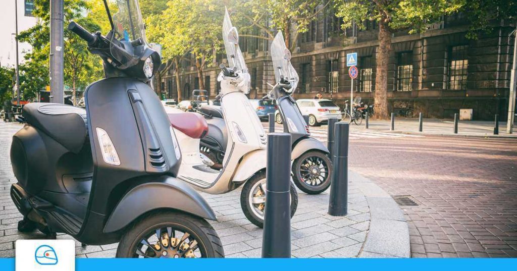 découvrez comment résilier votre assurance scooter sans motif en toute simplicité. suivez nos conseils pratiques et bénéficiez d'une démarche rapide et efficace pour mettre fin à votre contrat d'assurance.