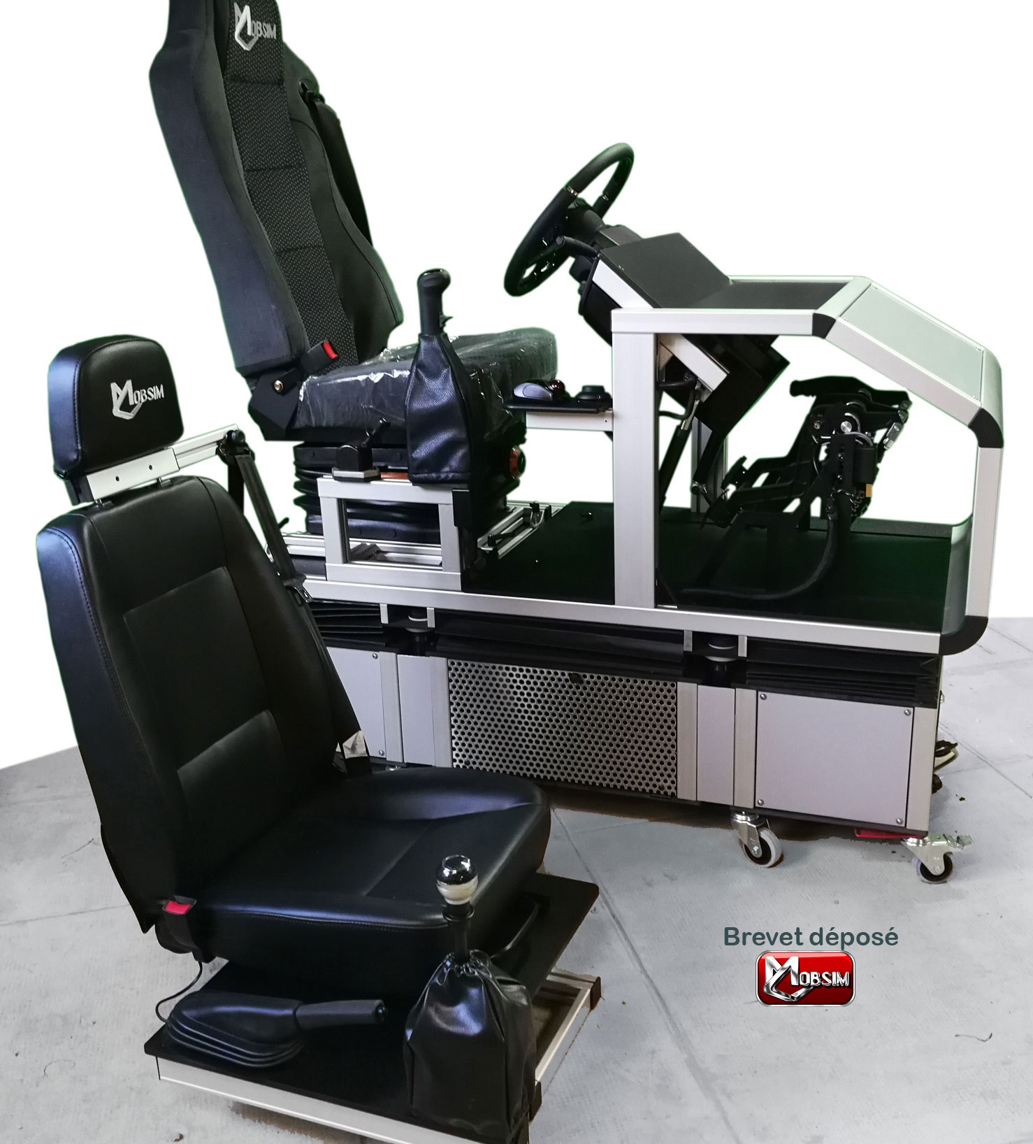 utilisez notre simulateur d'assurance auto pour obtenir des devis personnalisés et comparer les offres des assureurs. trouvez la meilleure couverture au meilleur prix en quelques clics!
