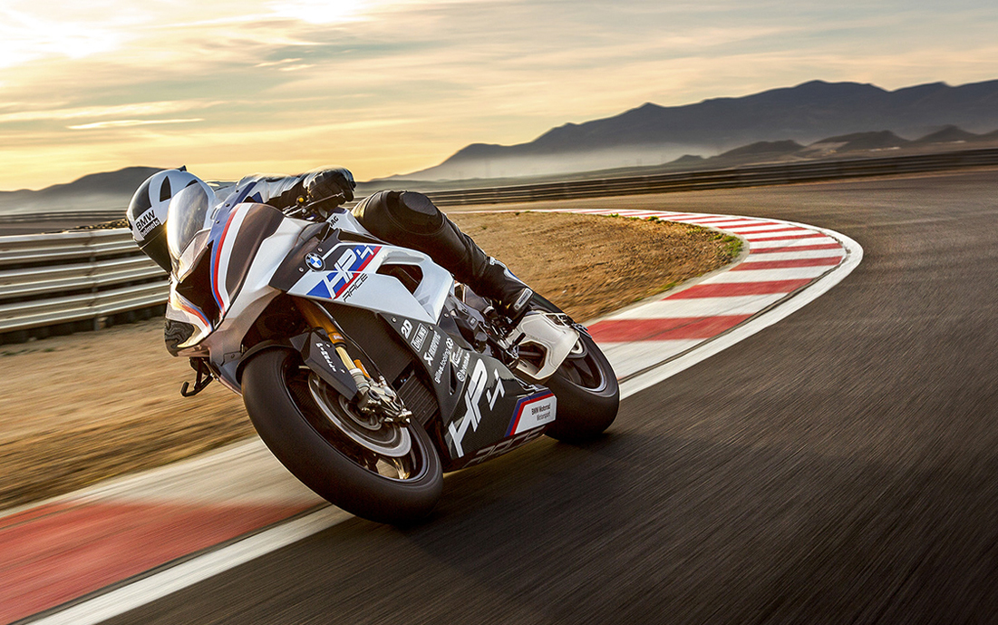 découvrez notre assurance bmw motorrad adaptée à vos besoins, vous offrant une protection complète pour votre moto. profitez d'une couverture sur mesure, d'une assistance 24/7 et de conseils d'experts pour rouler en toute sérénité. obtenez un devis personnalisé dès aujourd'hui.