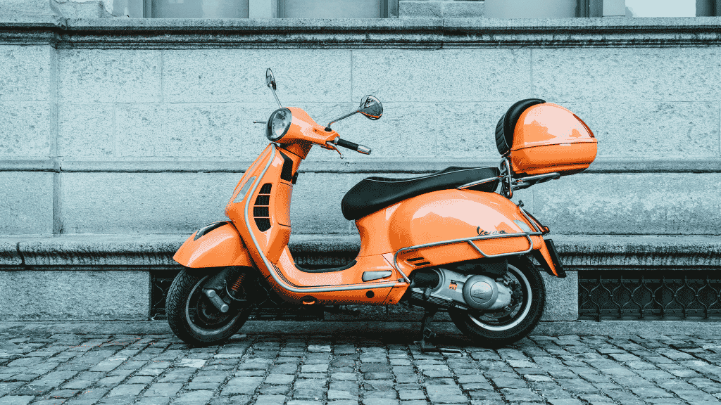 découvrez notre assurance maxi scooter adaptée à vos besoins ! bénéficiez de garanties complètes, d'une protection optimale et d'un service client réactif pour rouler en toute sérénité. obtenez un devis gratuit en quelques minutes.