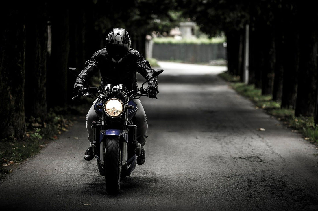 découvrez l'assurance moto generali, une solution sur mesure qui vous offre protection, sérénité et économies. adoptez une couverture complète adaptée à vos besoins et profitez de notre expertise pour rouler en toute sécurité.