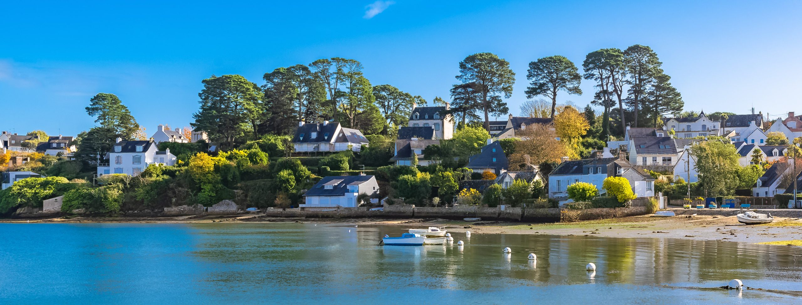 découvrez nos offres d'assurances à vannes, adaptées à vos besoins personnels et professionnels. protégez votre patrimoine et sécurisez votre avenir avec des solutions sur mesure et un accompagnement de qualité.