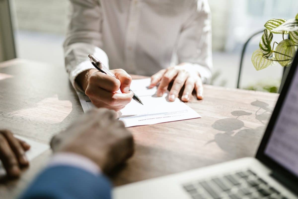 découvrez nos conseils pour choisir l'assurance qui vous convient le mieux. comparez les offres, comprenez les garanties et trouvez la couverture idéale pour protéger votre avenir.