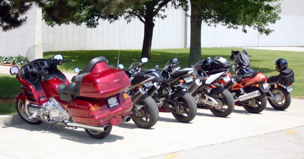 découvrez les meilleures offres de mutuelles pour motards à strasbourg. protégez-vous et votre véhicule avec des garanties adaptées à vos besoins, tout en bénéficiant d'un service de qualité et d'un accompagnement personnalisé.
