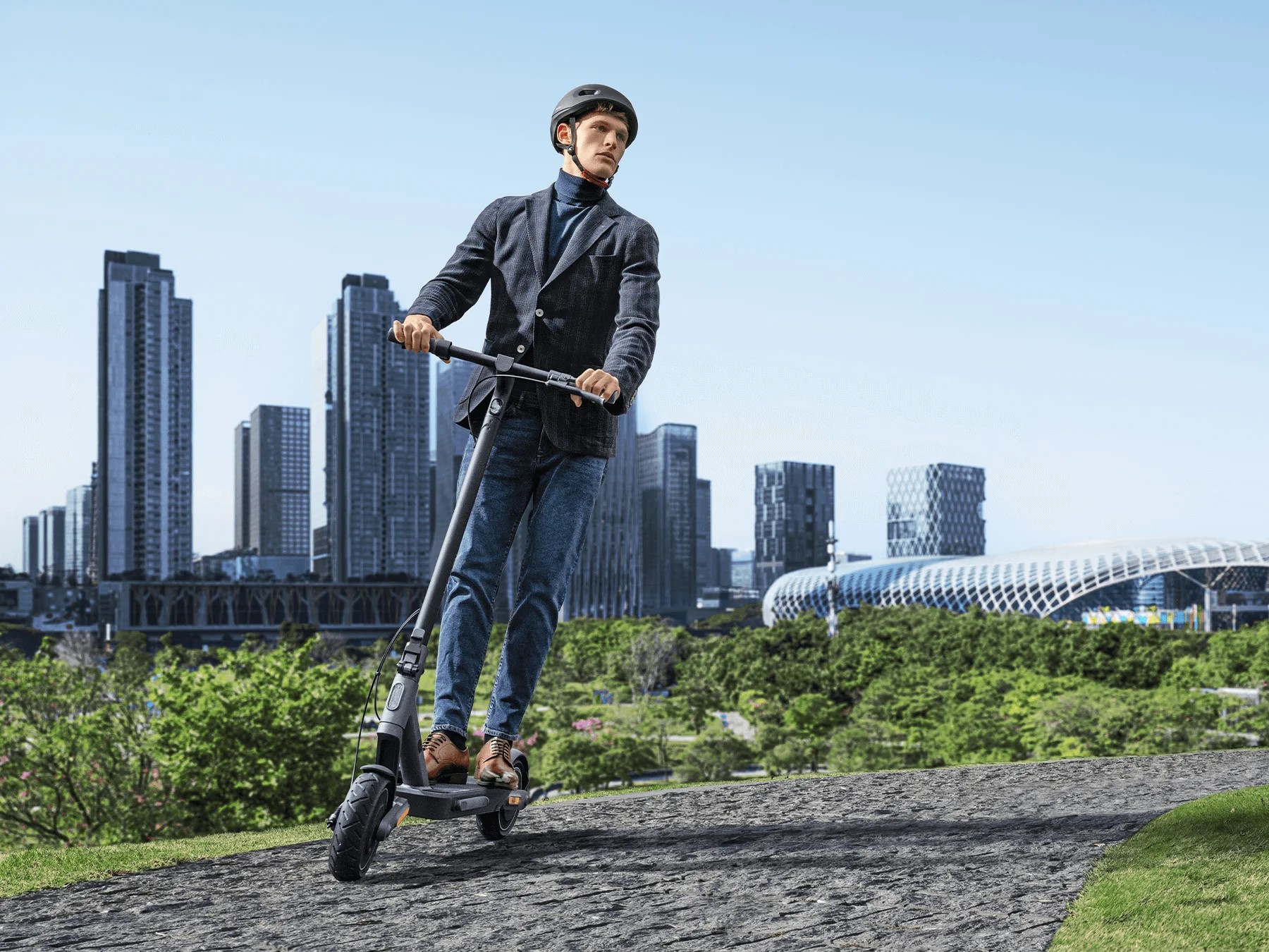 découvrez nos scooters électriques pliables spécialement conçus pour les personnes handicapées. alliant confort, praticité et autonomie, ces véhicules innovants facilitent vos déplacements au quotidien tout en offrant une solution de mobilité adaptée à vos besoins.