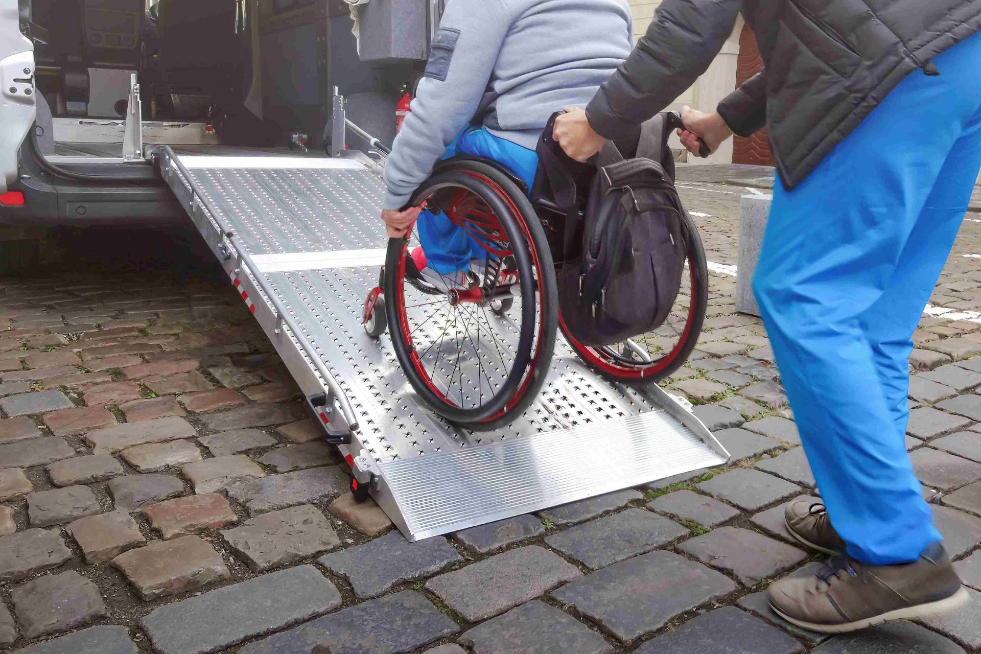 découvrez notre sélection de scooters handicapés 2 places, alliant confort et accessibilité. idéaux pour les sorties en duo, ces scooters offrent une autonomie et une maniabilité optimales, permettant de voyager en toute sécurité. parcourez notre gamme pour trouver le modèle qui répond à vos besoins.
